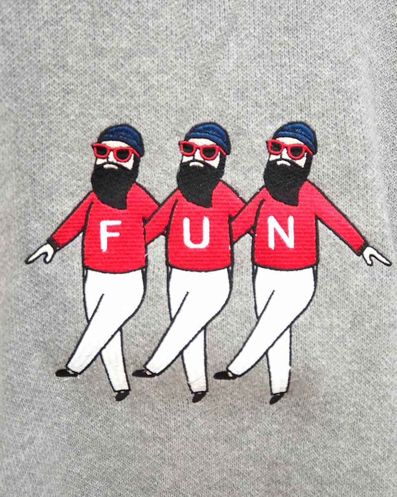 FUN UP NECESSARY ニット セーター 刺繍 ひげおじさん デザイン モデムデザイン