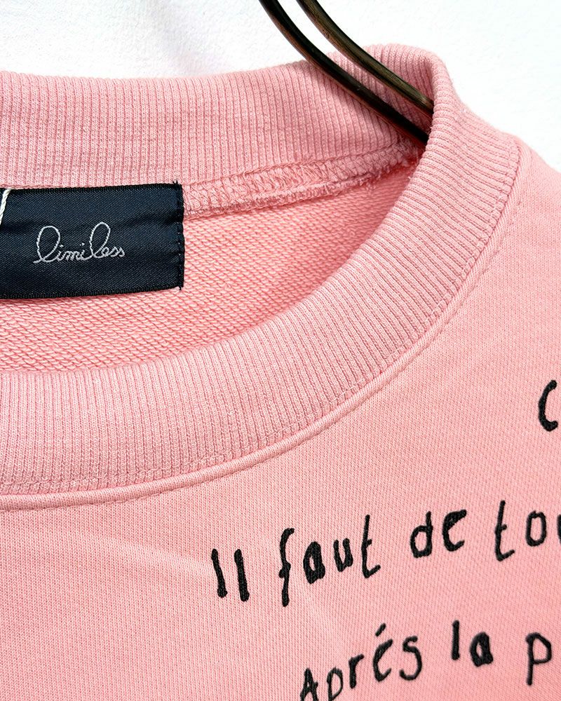 limiless スウェットプリントプルオーバー 手書きロゴ イラストデザイン 裾タック入り 丸みシルエット レディーススウェット