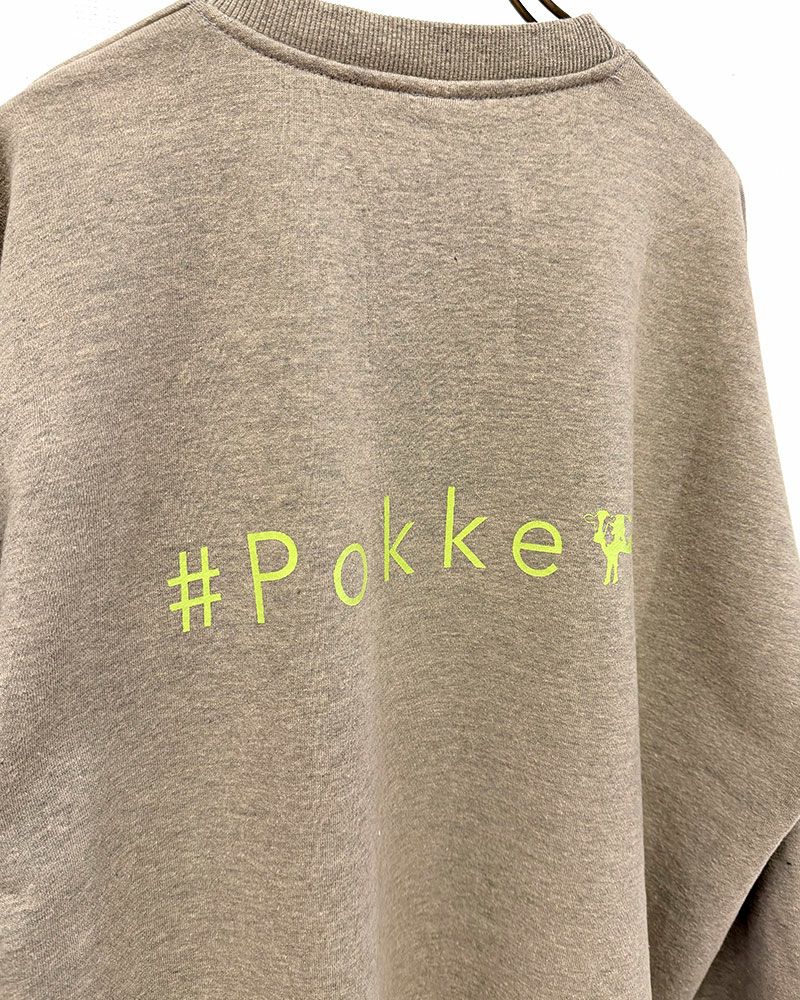 #Pokkeのベージュ染めクルーネックスウェット