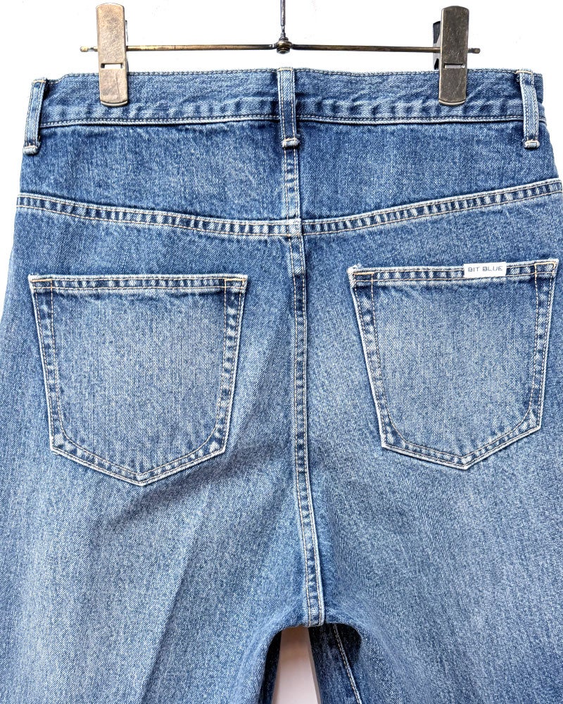 BIT BLUE　ビットブルー　3Dサルエルワイドデニム　ジーンズ　立体裁断　サルエルシルエット　ワイドパンツ　ヴィンテージ加工　ワークスタイル　ユニセックス　ボトムス