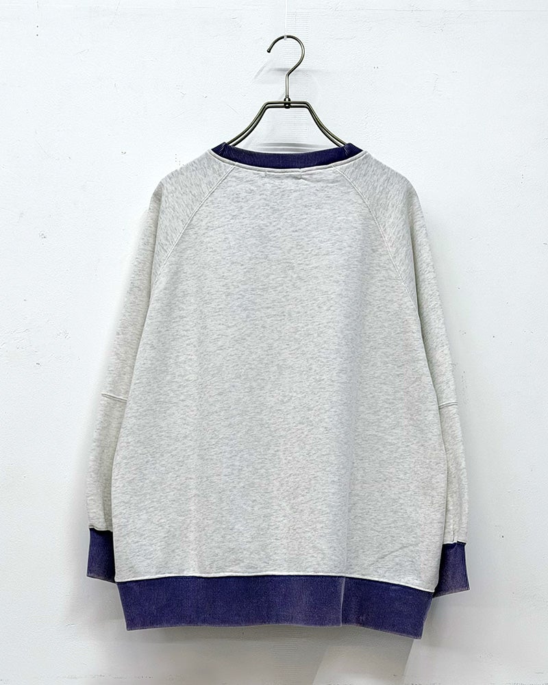 Figgle　フィグル　綿レーヨンバイカラープリント長袖プルオーバー　裏毛スウェット　ユーズド加工　バイカラーリブ　フラワープリント　ヴィンテージ風　リラックスシルエット　大人カジュアル