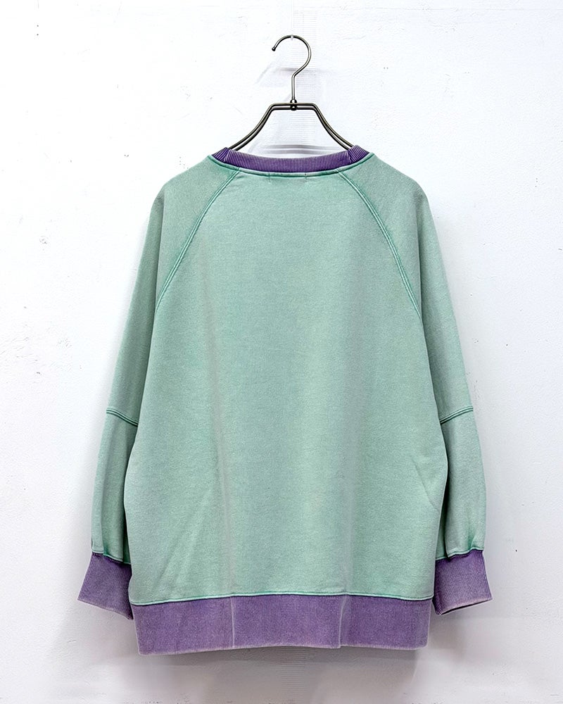 Figgle　フィグル　綿レーヨンバイカラープリント長袖プルオーバー　裏毛スウェット　ユーズド加工　バイカラーリブ　フラワープリント　ヴィンテージ風　リラックスシルエット　大人カジュアル