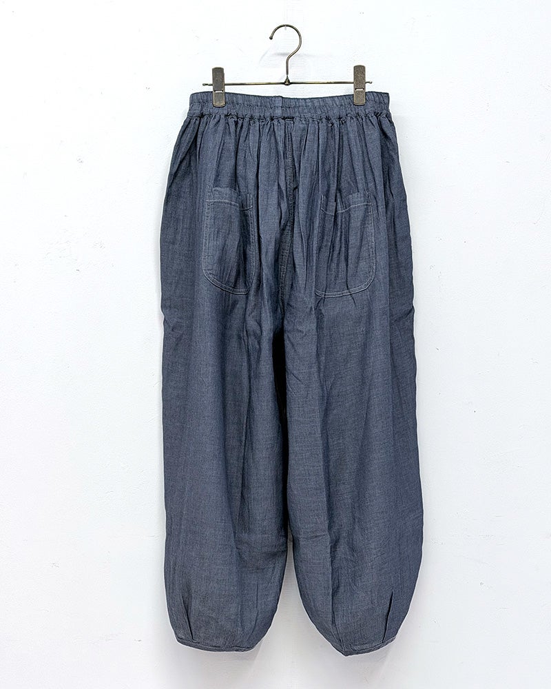 limiless　リミレス　デニムサーカスパンツ　ワイドシルエット　コクーンシルエット　フェード加工ベージュ　セットアップ可能　ウエストゴム　体型カバー　大人カジュアル　ボトムス