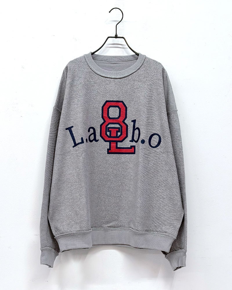 8Laboratory　エイトラボラトリー　リバーシブルクルーネックスウェット　トレーナー／長袖　製品染め　ヴィンテージ加工　かすれプリント　リバーシブル仕様　ビッグシルエット　全4カラー展開　大人カジュアル