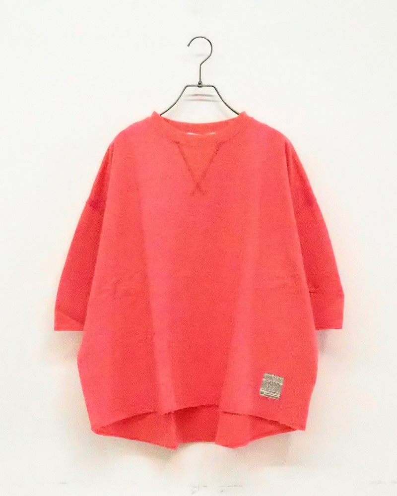 カットオフ袖下タックワイドプルオーバー　長袖　切りっぱなし加工　袖下タック入り　ワイドシルエット　ドロップショルダー　前後差着丈　サイドスリット　大人カジュアル　ナチュラル