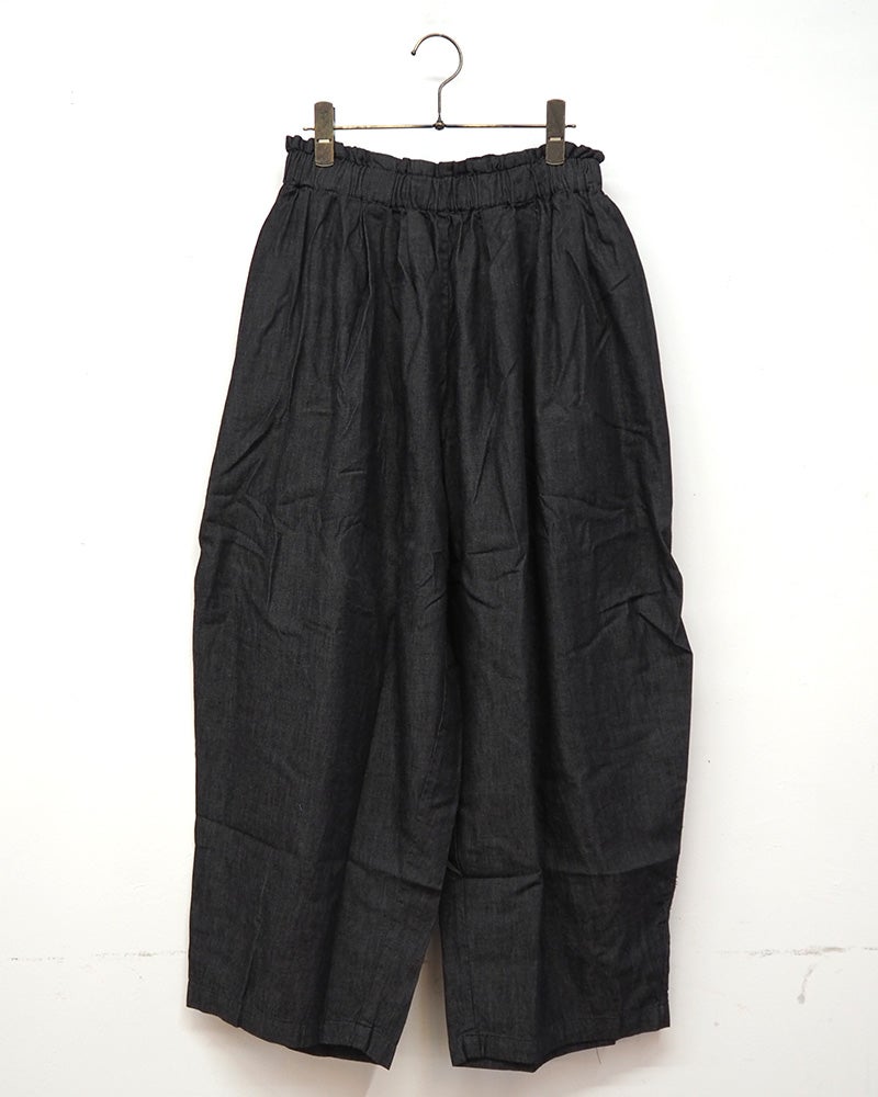 limiless　リミレス　デニムパンツ　ジーンズ　ストレートシルエット　ウエスト後ろゴム　ネイビー　ブラック　2カラー展開　大人カジュアル　定番ボトムス