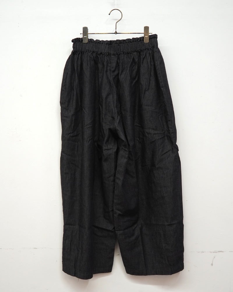 limiless　リミレス　デニムパンツ　ジーンズ　ストレートシルエット　ウエスト後ろゴム　ネイビー　ブラック　2カラー展開　大人カジュアル　定番ボトムス