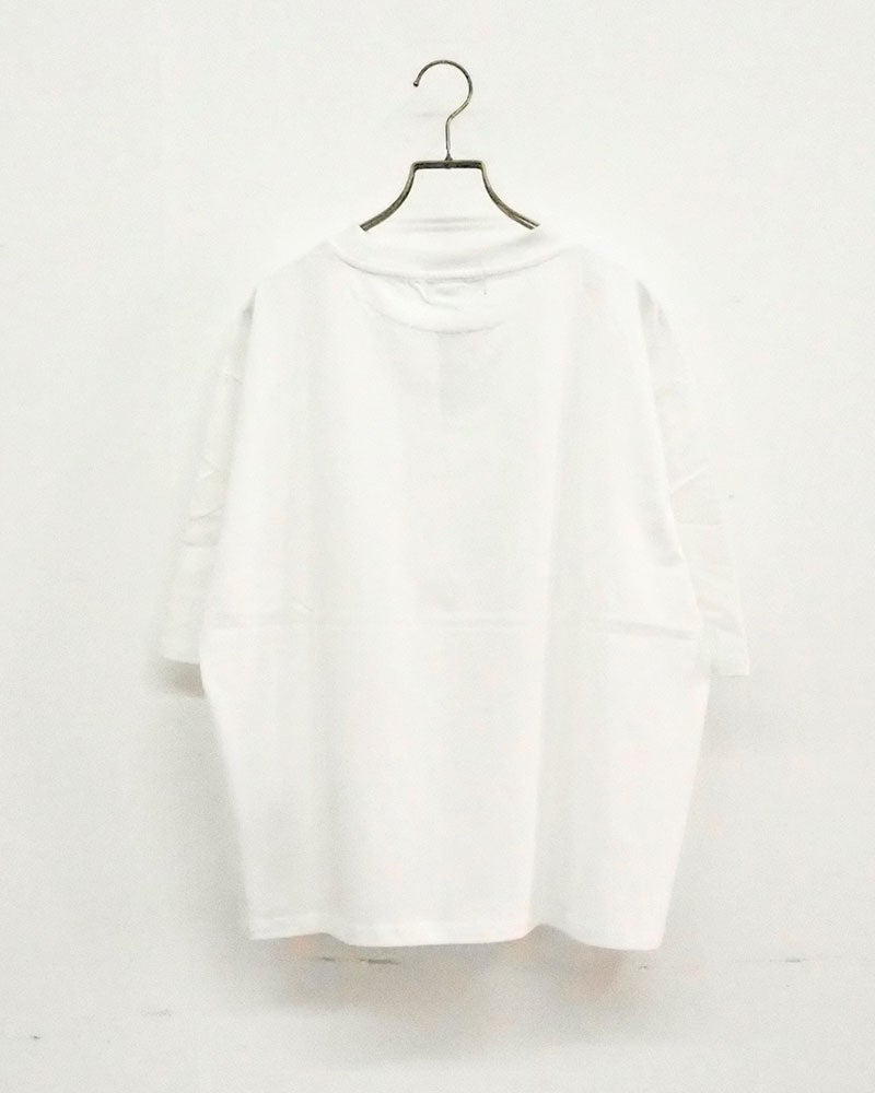 limiless　リミレス　ネコTシャツ　半袖　ビッグシルエット　ネコイラスト　アニマルプリント　ドロップショルダー　前後差着丈　サイドスリット　大人カジュアル