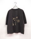 limiless　リミレス　ネコTシャツ　半袖　ビッグシルエット　ネコイラスト　アニマルプリント　ドロップショルダー　前後差着丈　サイドスリット　大人カジュアル