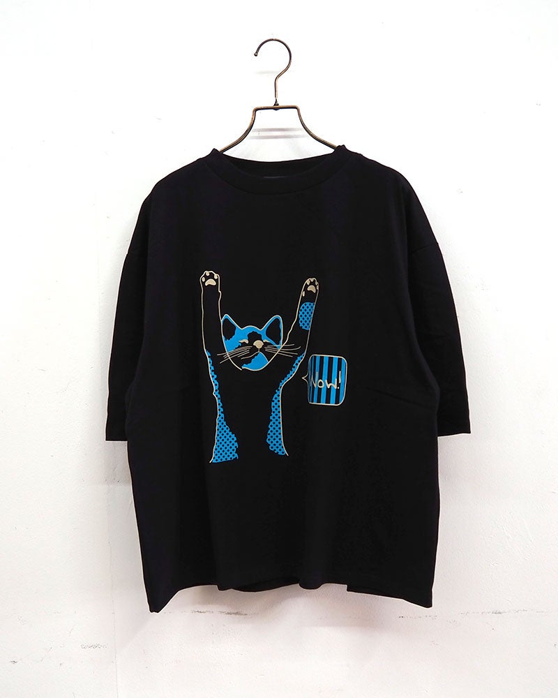 limiless　リミレス　ネコTシャツ　半袖　ビッグシルエット　ネコイラスト　アニマルプリント　ドロップショルダー　前後差着丈　サイドスリット　大人カジュアル