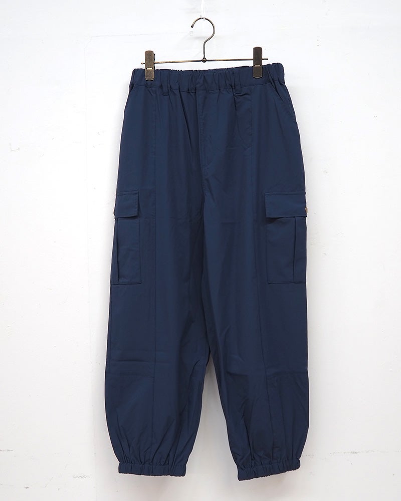limiless　リミレス　ナイロンリップストップカーゴパンツ　ワイドシルエット　セットアップ可能　ウエストゴム　ドローコード　ミリタリースタイル　軽量　ユニセックス　大人カジュアル