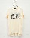 8Laboratory エイトラボラトリー 汗シミ防止天竺ドルマンプルオーバー 半袖Tシャツ フロント英字ロゴプリント バックドレープデザイン 後ろ姿立体切替 ドルマンスリーブワイドシルエット 汗シミ防止加工天竺生地 フリーサイズ 全4カラー ナチュラルカジュアル