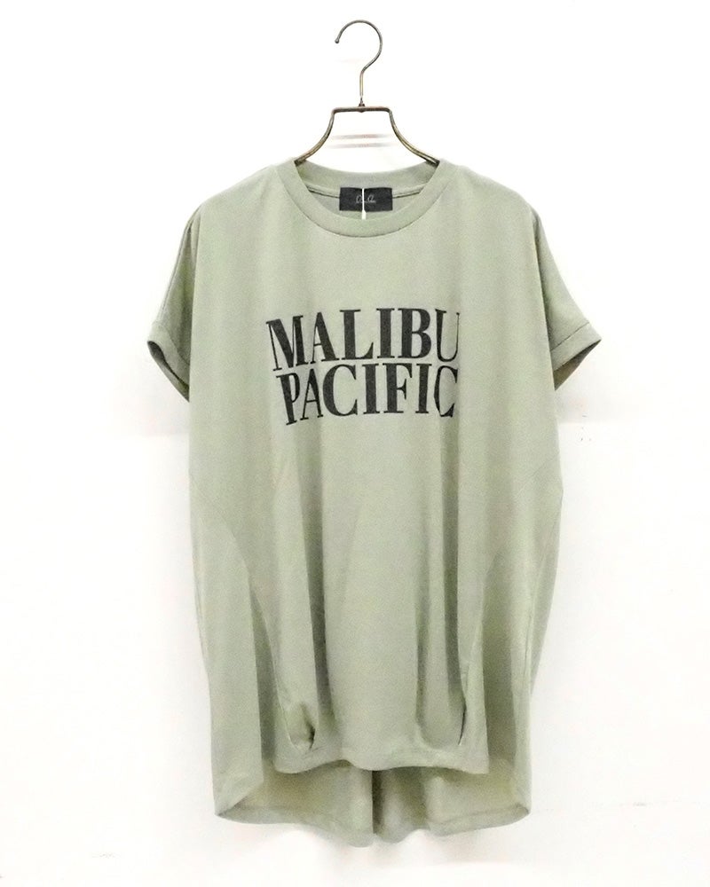 8Laboratory エイトラボラトリー 汗シミ防止天竺ドルマンプルオーバー 半袖Tシャツ フロント英字ロゴプリント バックドレープデザイン 後ろ姿立体切替 ドルマンスリーブワイドシルエット 汗シミ防止加工天竺生地 フリーサイズ 全4カラー ナチュラルカジュアル
