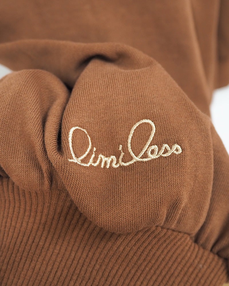 limiless リミレス 裏毛ジップパーカー フルジップスウェットパーカー 裏毛生地 袖口ロゴワンポイント刺繍 フードピスネーム サイドポケット付き 同素材裏毛ナロースカートセットアップ可能 ドロップショルダー ワイドシルエット フリーサイズ 全4カラー 大人カジュアル秋冬コーデ