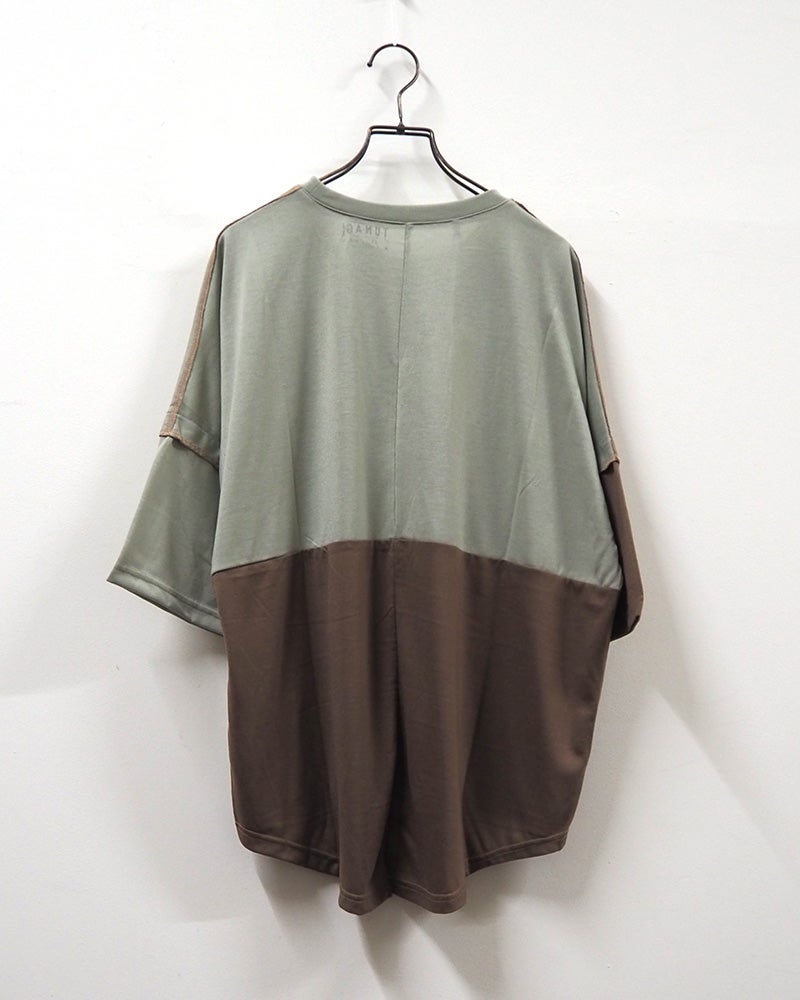 LIME.INC ライムインク 汗ジミ防止天竺切替プルオーバー4分袖 半袖Tシャツ カットソー 汗ジミ防止加工 吸汗速乾 アシンメトリーバイカラー配色切替 チェーンステッチ 英字ロゴプリント 4分袖 ポリエステル天竺 ゆったり ビッグシルエット フリーサイズ スポーティー大人カジュアル夏コーデ