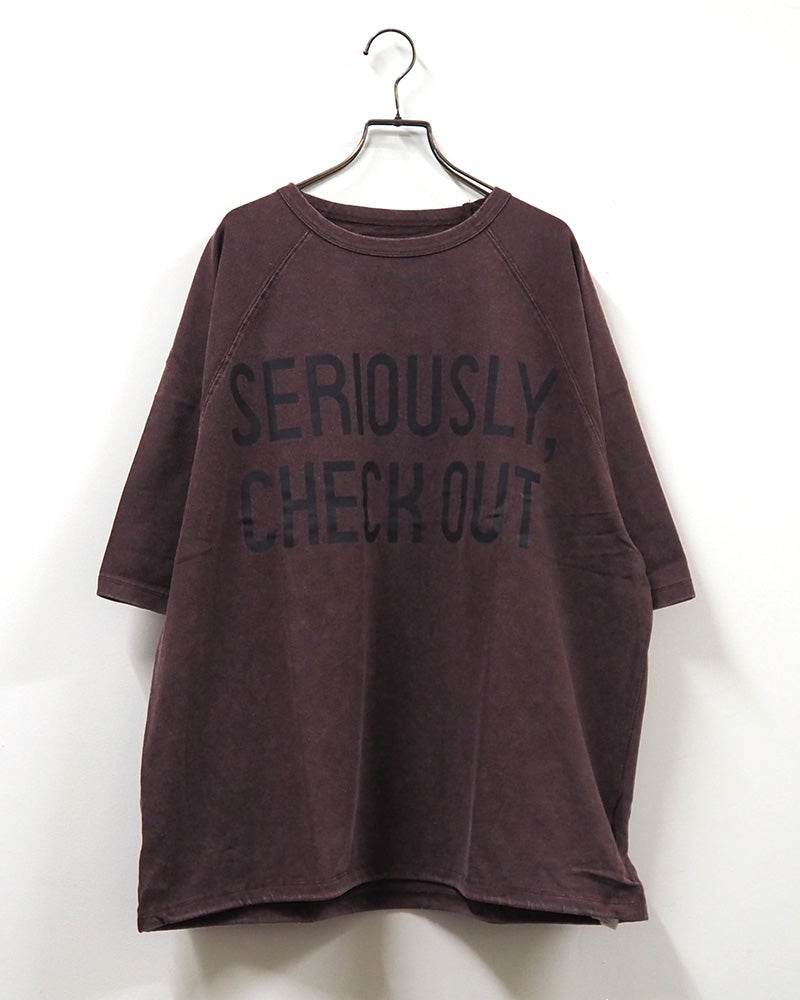 8Laboratory エイトラボラトリー ラグランロゴT 半袖Tシャツ カットソー 前後英字ロゴプリント バックプリント パウダー加工 ヴィンテージ風 袖口カットオフ 裾ドローストリング 裾絞り ラグランスリーブ コットン天竺 綿100％ フリーサイズ ゆったり ストリートアメカジ夏コーデ