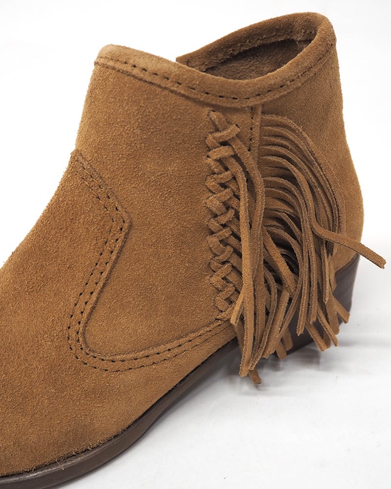 MINNETONKA ミネトンカ ウェスタンフリンジブーティー ショートブーツ スエード 本革 牛革 サイドフリンジ スタックヒール ローヒール サイドジップ ファスナー付き 疲れにくい ハンドメイド アメカジ ウエスタン レディースシューズ 秋冬コーデ