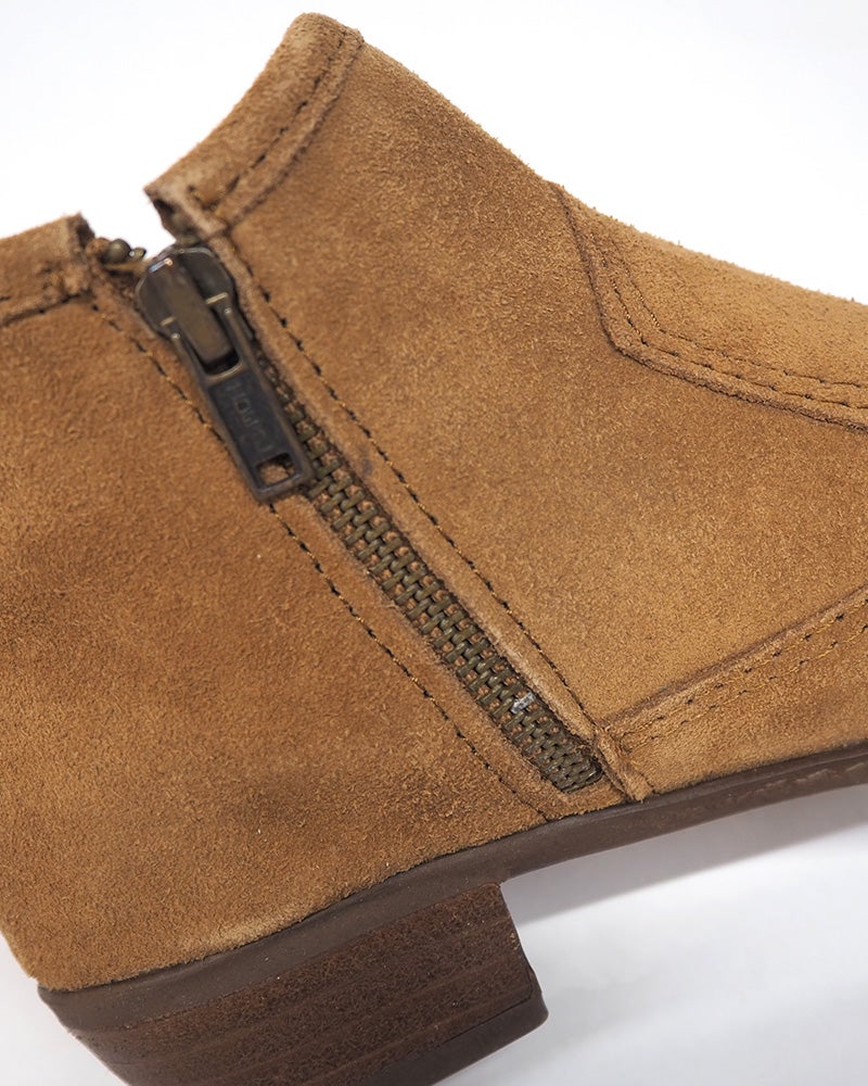 MINNETONKA ミネトンカ ウェスタンフリンジブーティー ショートブーツ スエード 本革 牛革 サイドフリンジ スタックヒール ローヒール サイドジップ ファスナー付き 疲れにくい ハンドメイド アメカジ ウエスタン レディースシューズ 秋冬コーデ