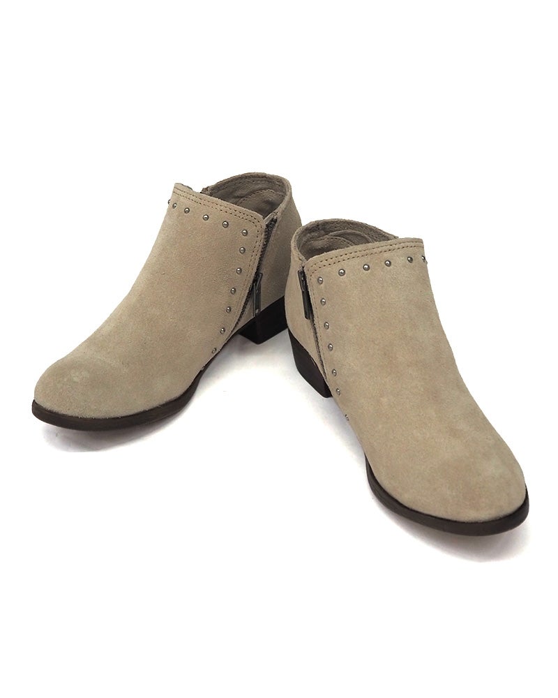 MINNETONKA ミネトンカ BRIE BOOT ブリーブーツ スタッズ付きスエードショートブーツ ブーティー アンクルブーツ スエードレザー ウェスタンヒール 太ヒール 履きやすい ポインテッドトゥ レディースシューズ モード甘辛MIX 秋冬コーデ